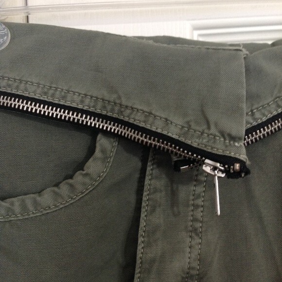 BDG Urban Outfitters Small Green Moss Mini Skirt Zipper Trim Stepped Hem NWT - Picture 7 of 13